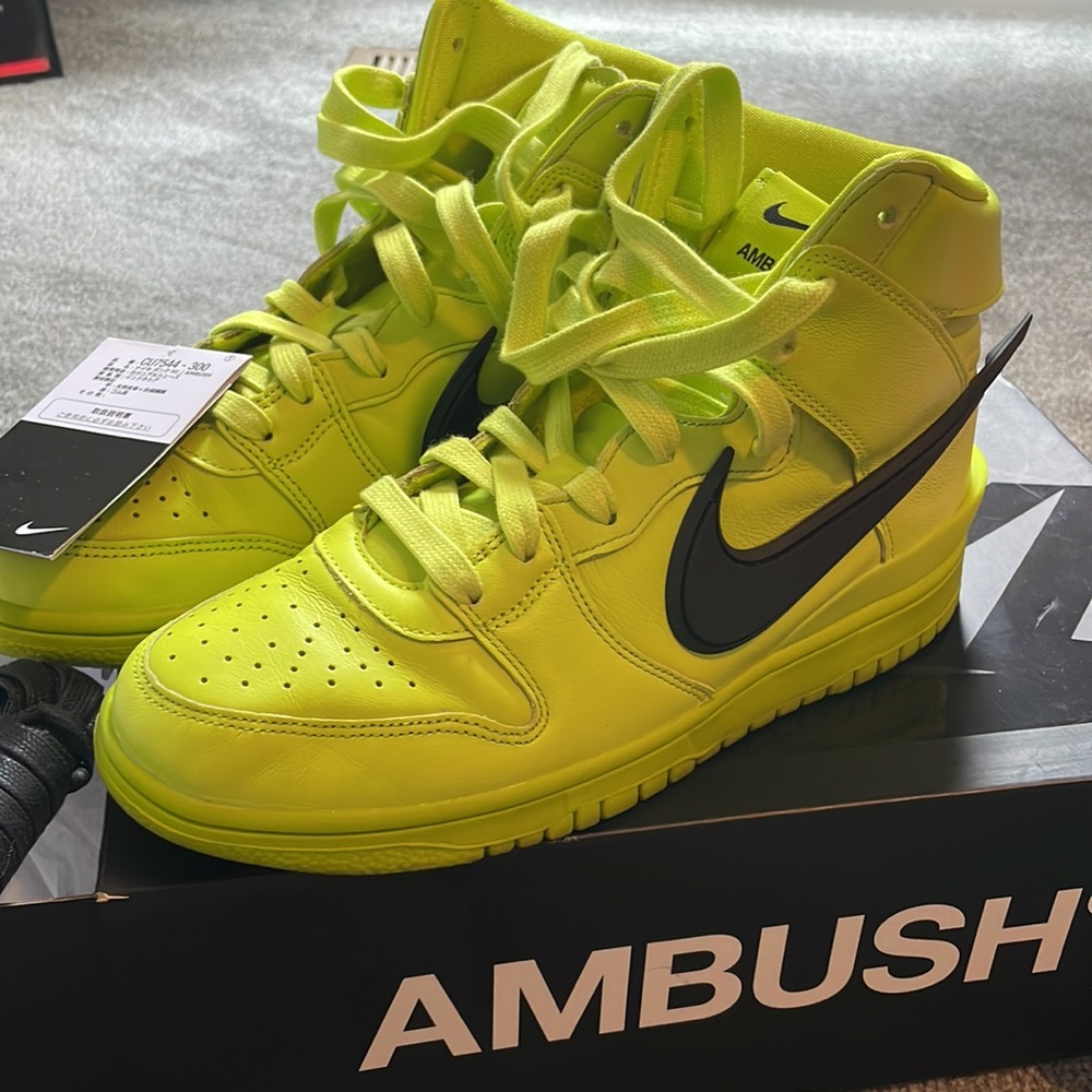 Dunk High Nike “Ambush -Flash Lime”